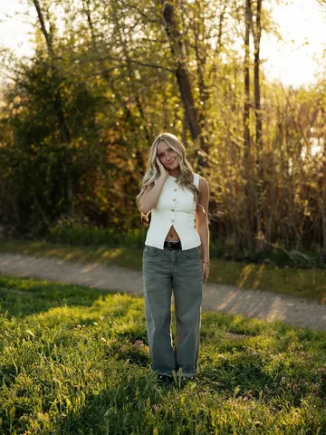 giggles_alexus Instagram post about Graduation announcement