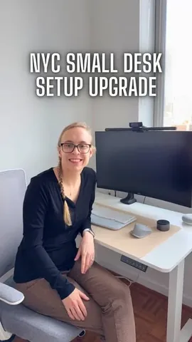 girlknowstech Instagram post about Desk setup