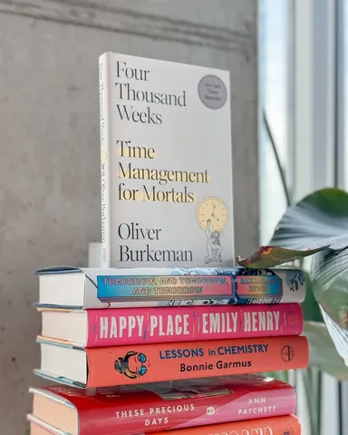 gissellereads Instagram post about Four Thousand Weeks book review