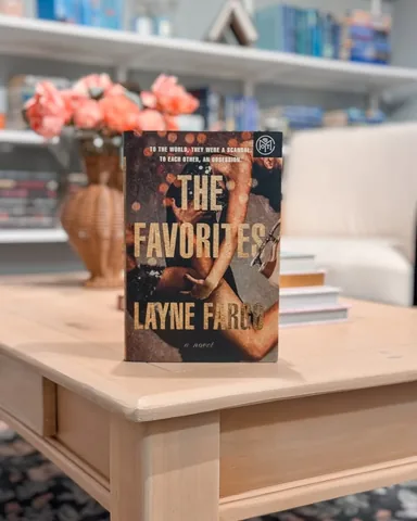 gissellereads Instagram post about The Favorites book review