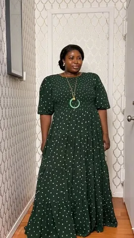 glamazondiaries Instagram post about Postpartum outfit styling
