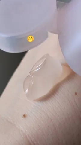 glamorable Instagram post about Oily skin moisturizer