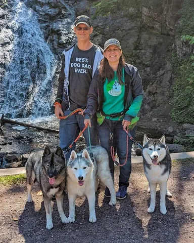 gonetothesnowdogs Instagram post about Wedding anniversary