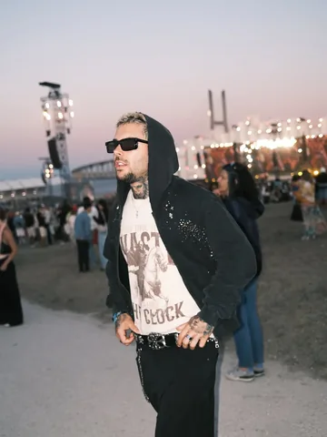 gonolivier Instagram post about Music festival