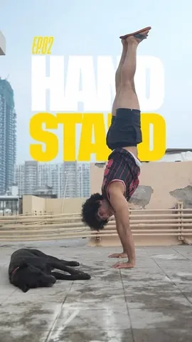 grover.fitness Instagram post about Handstand safety