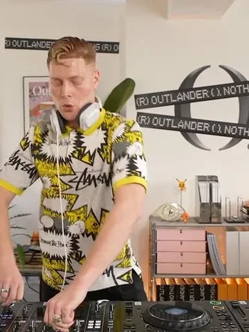 gullyguyleo Instagram post about DJ performance
