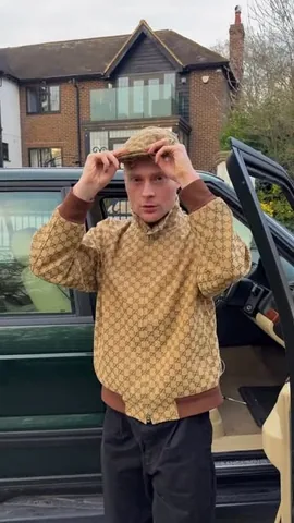 gullyguyleo Instagram post about Pop culture styling