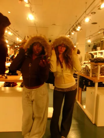 h0p.1e_ Instagram post about Shopping and fashion