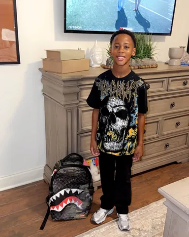 hairstylist_msdiva Instagram post about Back to school milestone