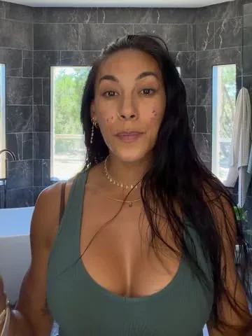 hannaheden_fitness Instagram post about Acne scar treatment