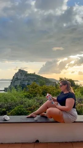 hannahlogan21 Instagram post about Solo travel