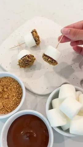 hannahmarieden Instagram post about S’more bites