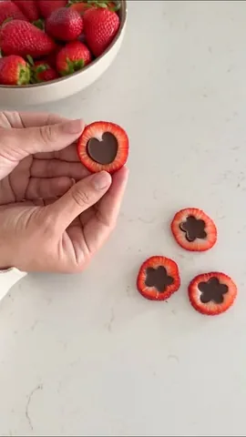 hannahmarieden Instagram post about Strawberry snack