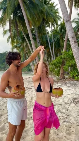 hannahnkeran Instagram post about Siargao couple travel