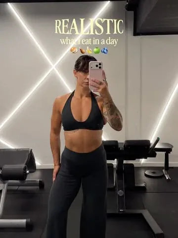 hannaoeberg Instagram post about Balanced nutrition