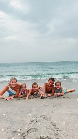 happilyeverlcp Instagram post about Family experiences