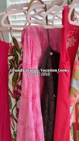happilyhebert Instagram post about Vacation fashion