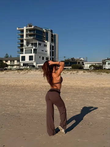 hattieboydle Instagram post about Activewear lifestyle