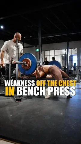 hattieboydle Instagram post about Bench press technique