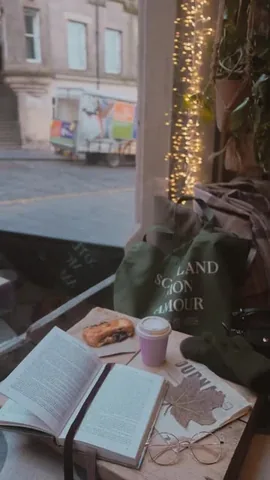 hayaisreading Instagram post about Cafe reading