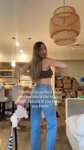 hayleymariemcbride Instagram post about Postpartum fashion