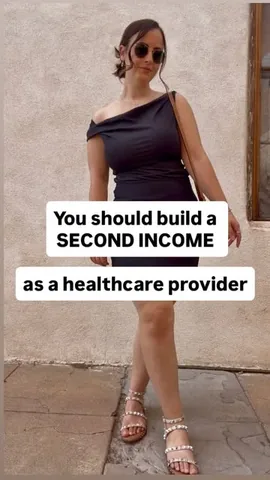 heykellyellen Instagram post about Influencer income