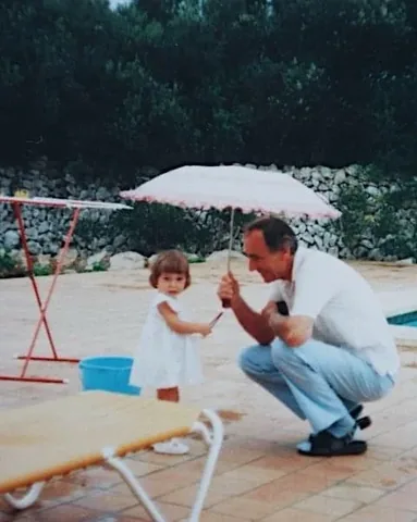 hollie.decruz Instagram post about Grief and remembrance