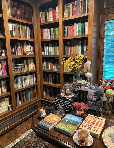 hotcocoareads Instagram post about New book recommendations