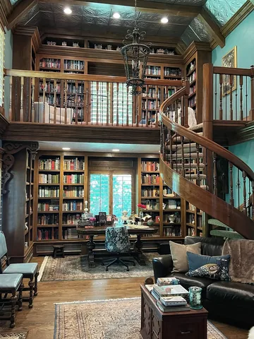 hotcocoareads Instagram post about Home library and reading