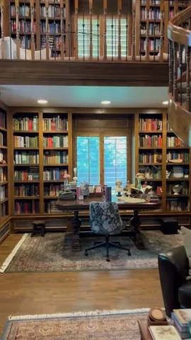 hotcocoareads Instagram post about Classic book editions