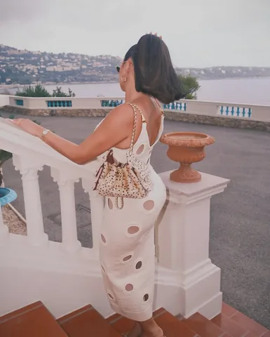 huda Instagram post about Travel lifestyle