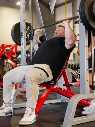 iainvalliere Instagram post about Bodybuilding workout