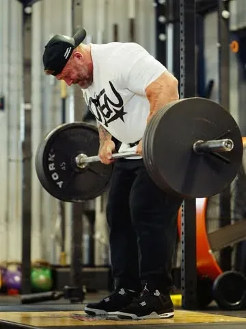 iainvalliere Instagram post about Bodybuilding workout