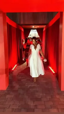 iambeauticurve Instagram post about Macy’s dress styling