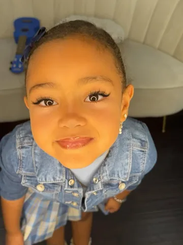 iambeautifulbeauty Instagram post about Children's styling