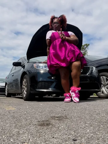 iambrittknee Instagram post about Car trouble