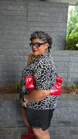 iamfabellis Instagram post about Travel thrifting