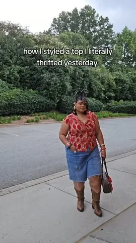 iamfabellis Instagram post about Thrifted fashion