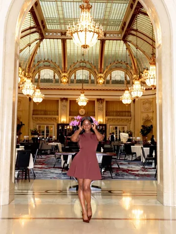 iamtarahlynn Instagram post about Hotel stay