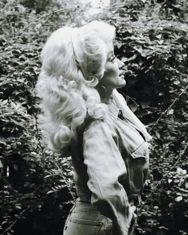 iamwandasykes Instagram post about Dolly tribute