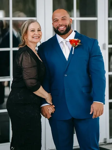 ifbbjondelarosa Instagram post about Family