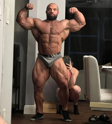 ifbbjondelarosa Instagram post about Personal memories