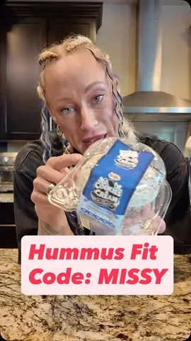 Melissa Truscott 🇺🇸🇨🇦🦈 Instagram post thumbnail