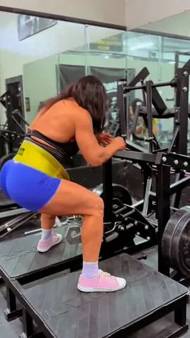 ifbbprocherylmears Instagram post about Bodybuilding with an ileostomy
