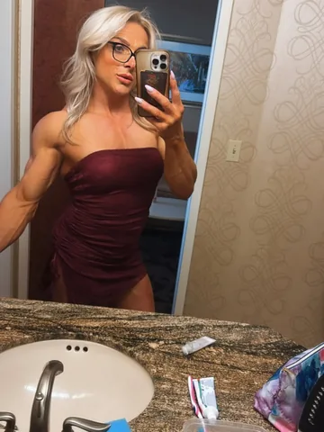 ifbbpro_gemmalancaster Instagram post about Bodybuilding comeback reflection