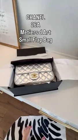 ifthechoofits Instagram post about Chanel handbag unboxing