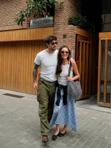 imdanielsimmons Instagram post about Antwerp travel
