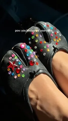 imsarafedz Instagram post about DIY embellishment