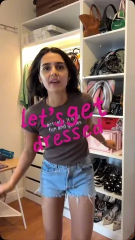 imsarafedz Instagram post about Designer handbag giveaway