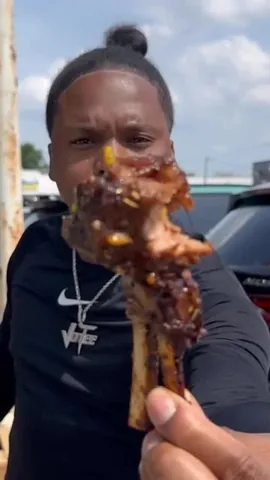 imvontee Instagram post about Food review